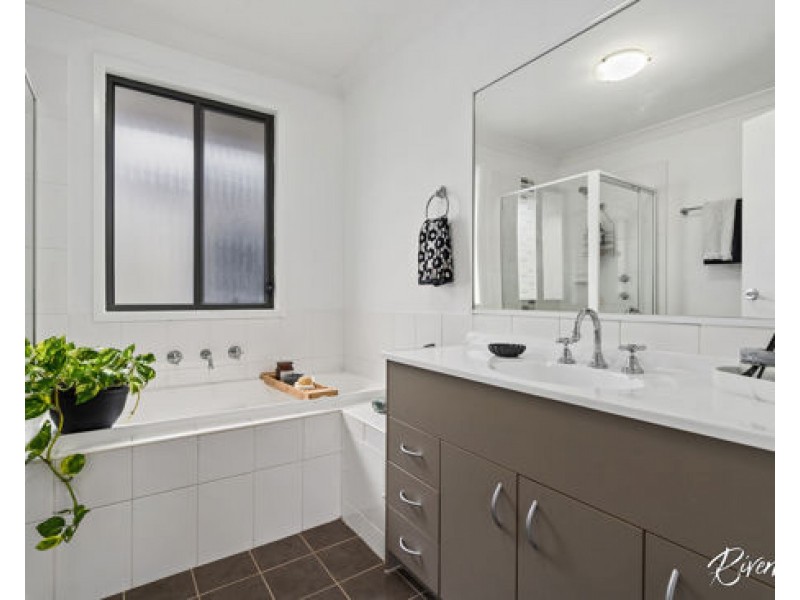 21 Stanbury Avenue, Pemulwuy NSW 2145