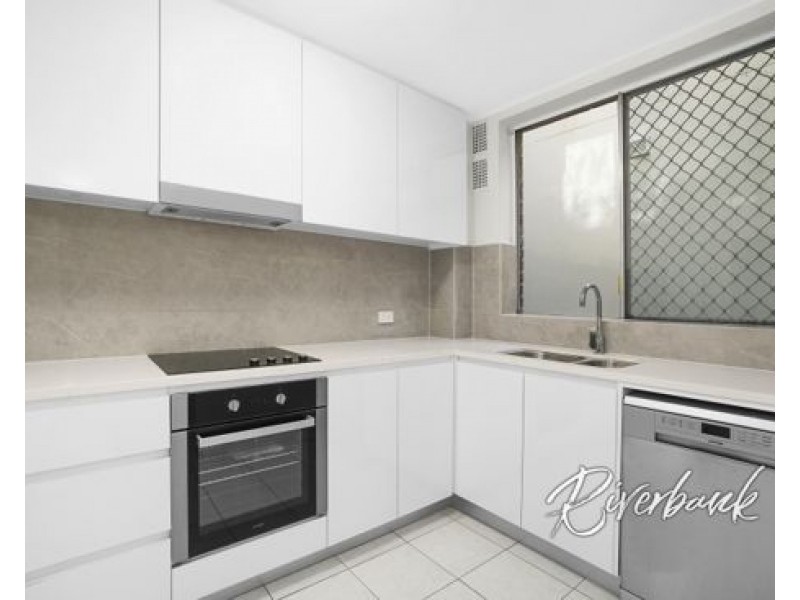 5/2-4 Pitt Street, Parramatta NSW 2150