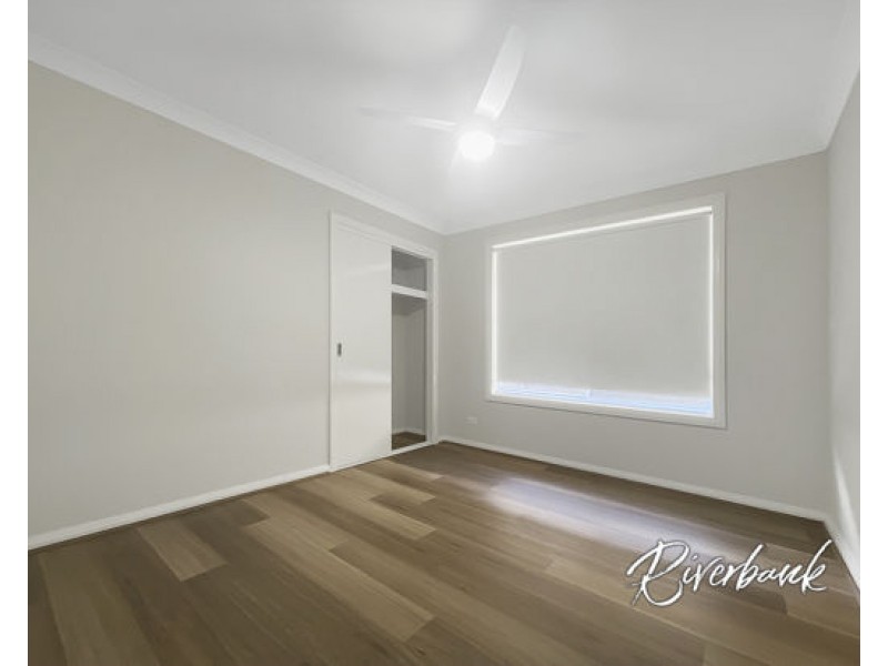 4 Marshall Avenue, Ropes Crossing NSW 2760