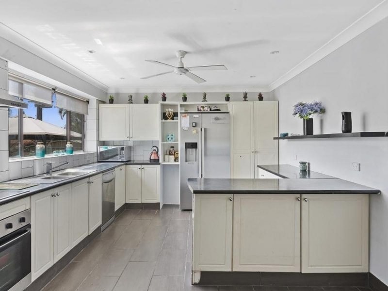 116 Vales Road, Mannering Park NSW 2259