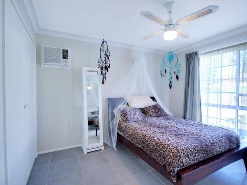 54 Spencer Road, Mannering Park NSW 2259