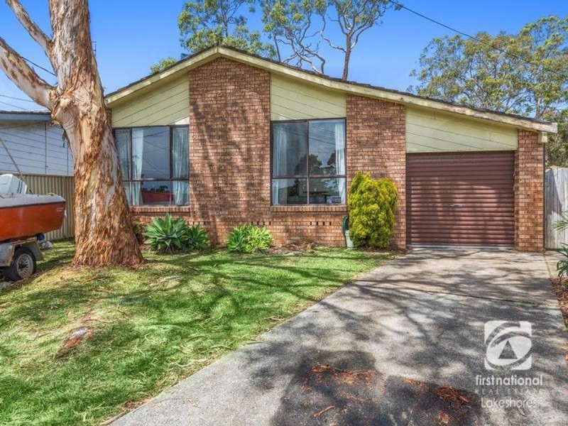 3 Campbell Parade, Mannering Park NSW 2259