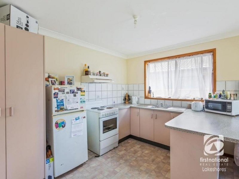 3 Campbell Parade, Mannering Park NSW 2259