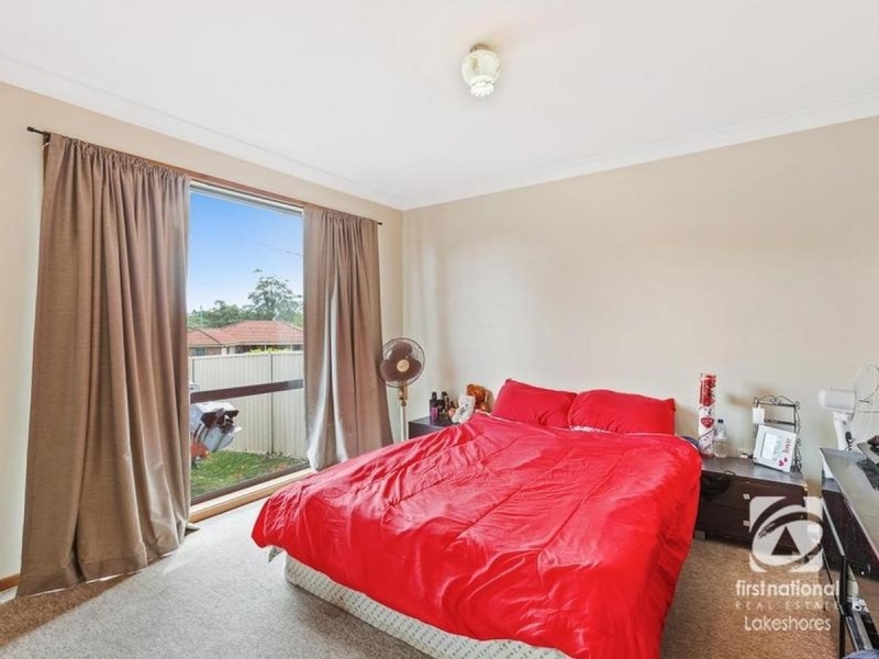 3 Campbell Parade, Mannering Park NSW 2259