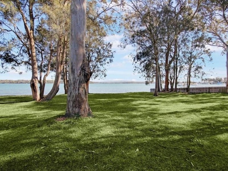 3 Macquarie Road, Mannering Park NSW 2259