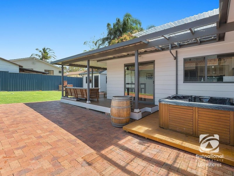 6 Wallaby Road, Lake Munmorah NSW 2259