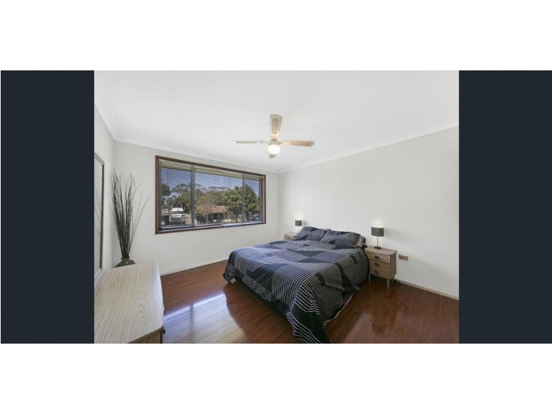 1A Warwick Avenue, Mannering Park NSW 2259