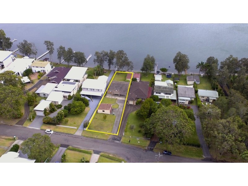 20 Bambury Avenue, Summerland Point NSW 2259