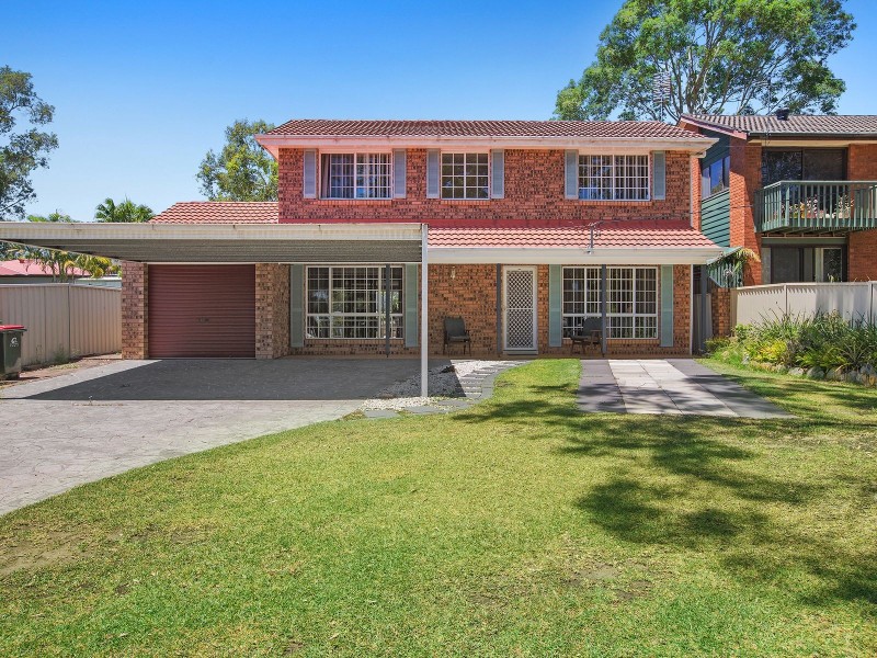 9 Tarwarri Road, Summerland Point NSW 2259