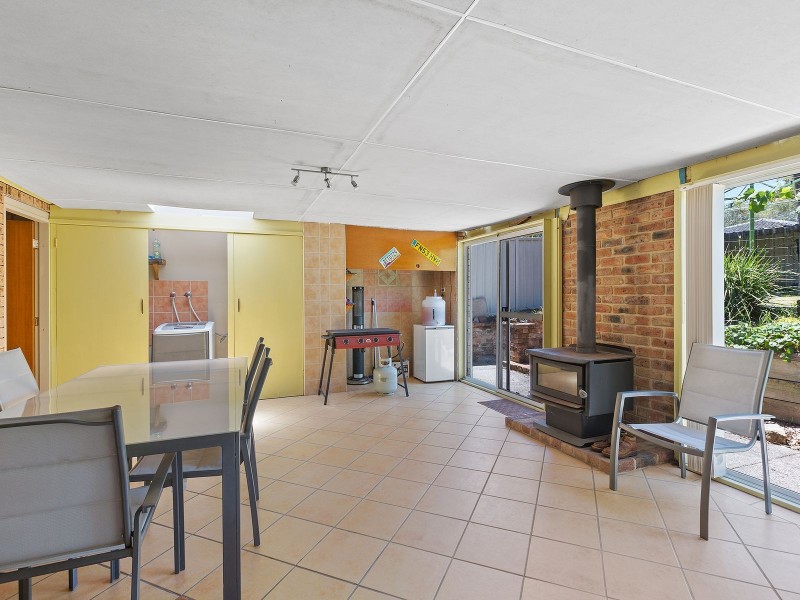 9 Tarwarri Road, Summerland Point NSW 2259