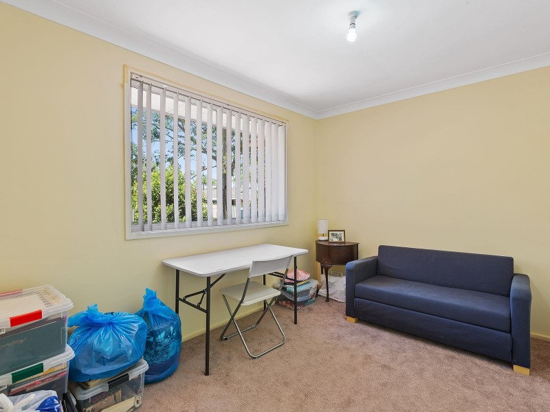 9 Tarwarri Road, Summerland Point NSW 2259