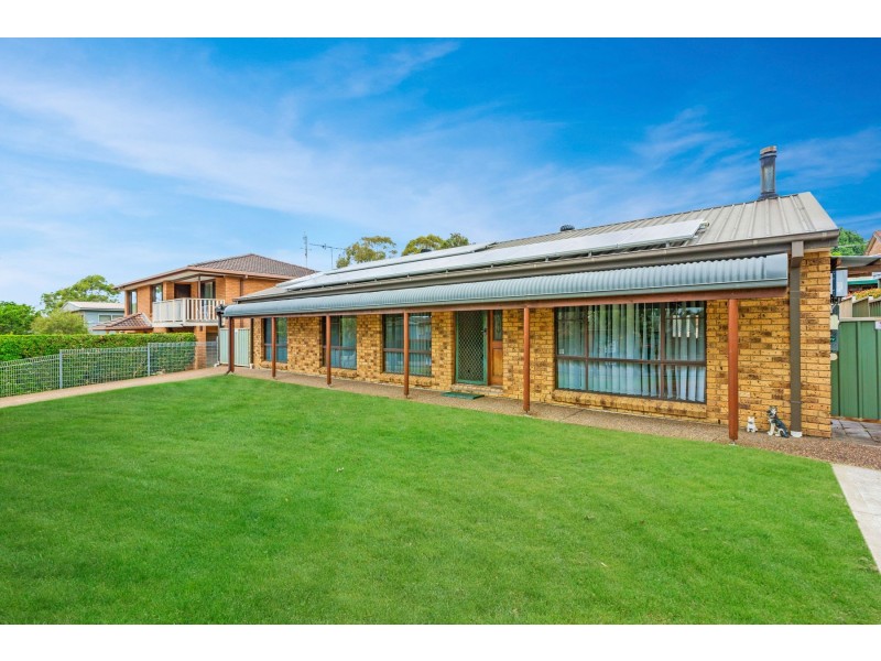 30 Lake Street, Wyee Point NSW 2259