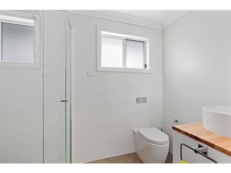 317 Tuggerawong Road, Tuggerawong NSW 2259