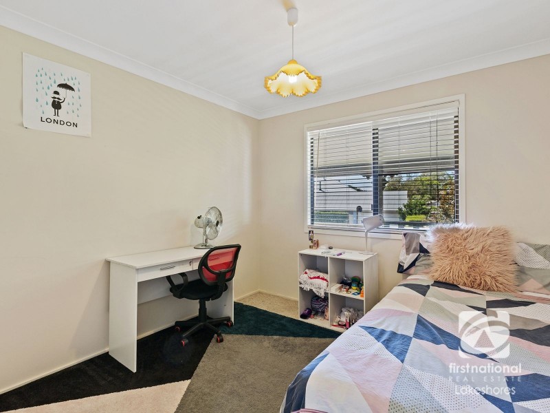 8 Cudgee Avenue, Summerland Point NSW 2259