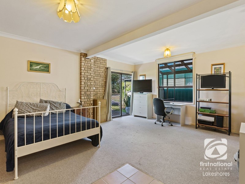 8 Cudgee Avenue, Summerland Point NSW 2259