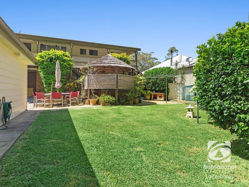 8 Cudgee Avenue, Summerland Point NSW 2259
