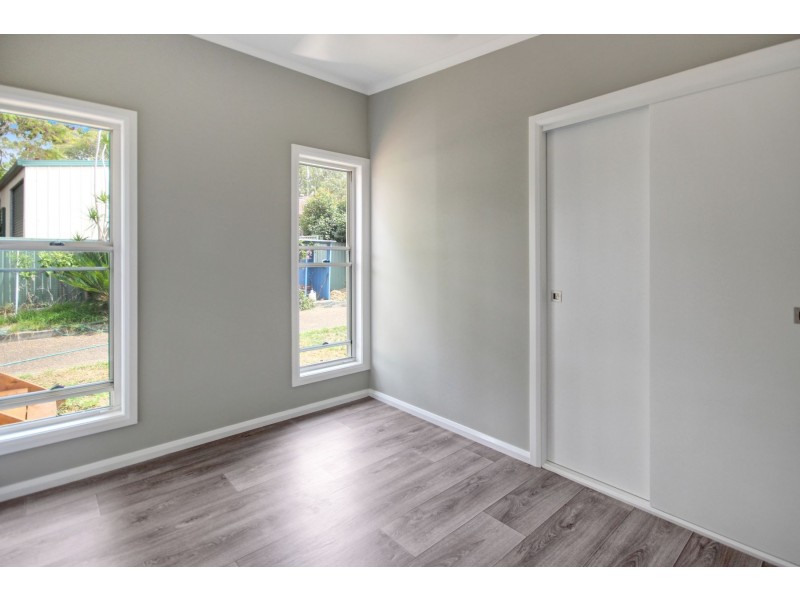2a Monterey Avenue, Mannering Park NSW 2259