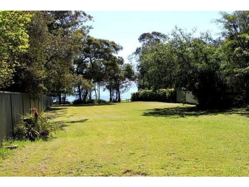 55 Vales Rd, Mannering Park NSW 2259