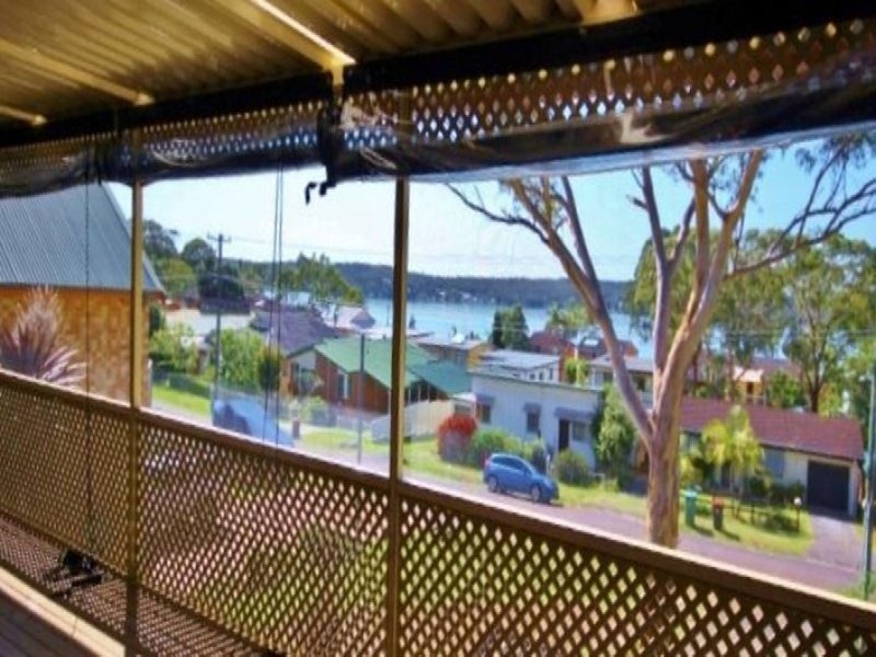 51 Winbin Crescent, Gwandalan NSW 2259