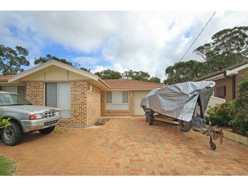 4 Goorawin Street, Gwandalan NSW 2259