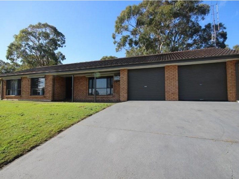 17 Eliot Street, Mannering Park NSW 2259
