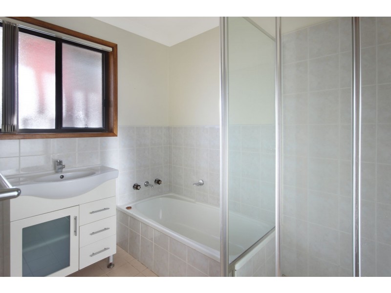 134 Cams Boulevard, Summerland Point NSW 2259