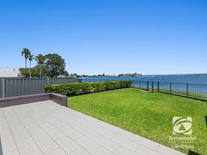 17A New Street, Belmont South NSW 2280