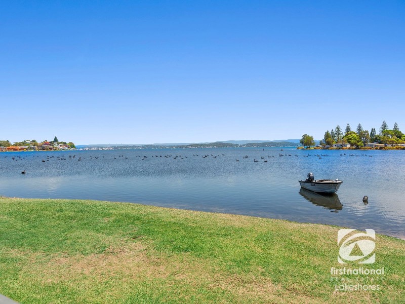 17A New Street, Belmont South NSW 2280