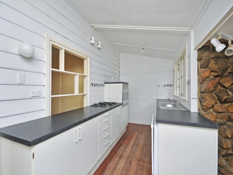 2 OLD BATHURST ROAD, Woodford NSW 2778