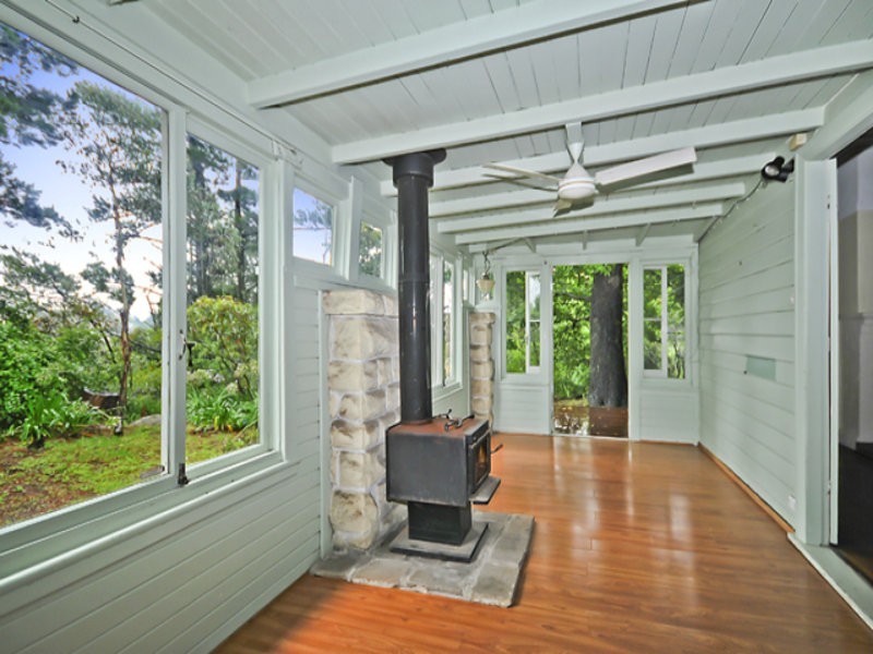 2 OLD BATHURST ROAD, Woodford NSW 2778