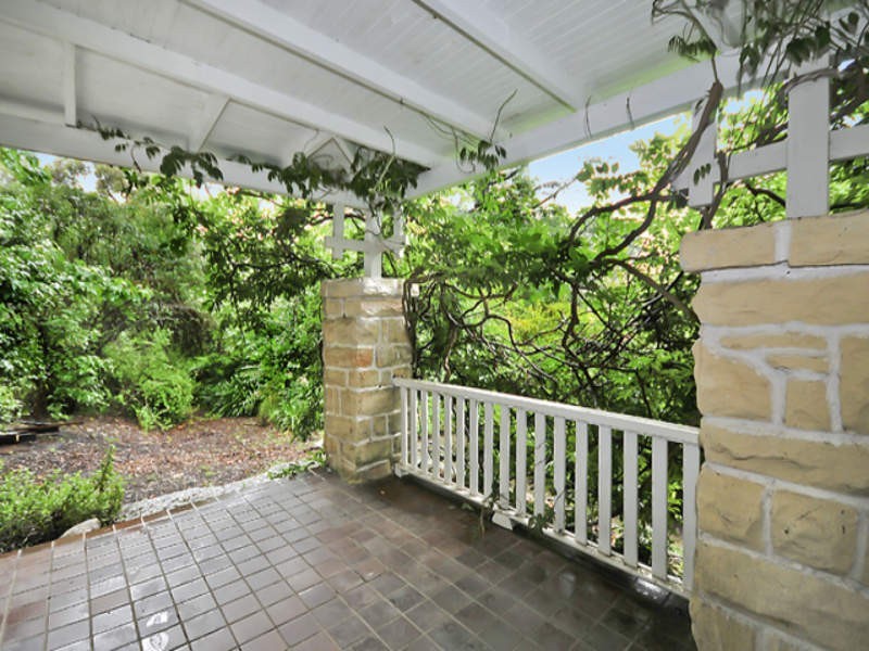 2 OLD BATHURST ROAD, Woodford NSW 2778