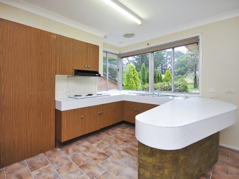 12 FITZGERALD STREET, Wentworth Falls NSW 2782