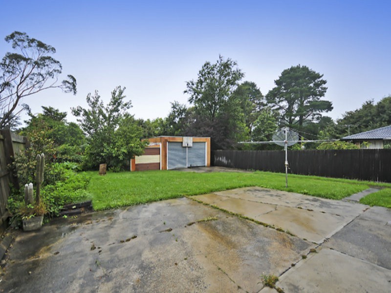 12 FITZGERALD STREET, Wentworth Falls NSW 2782