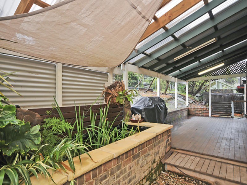 21 Taylor Road, Woodford NSW 2778