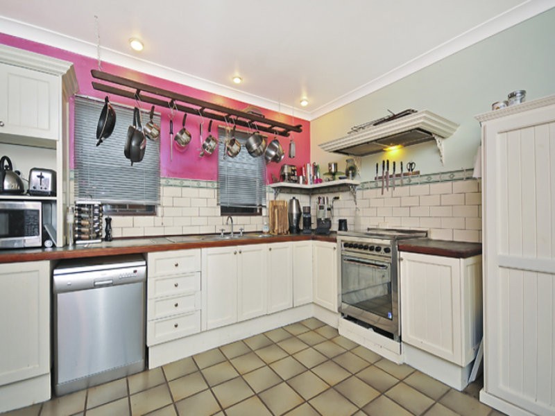 21 Taylor Road, Woodford NSW 2778