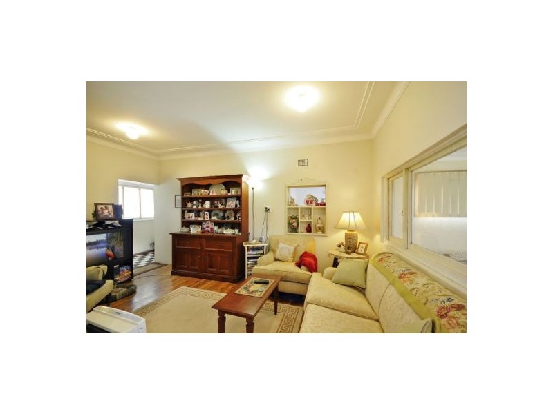 61 Hay, Bullaburra NSW 2784