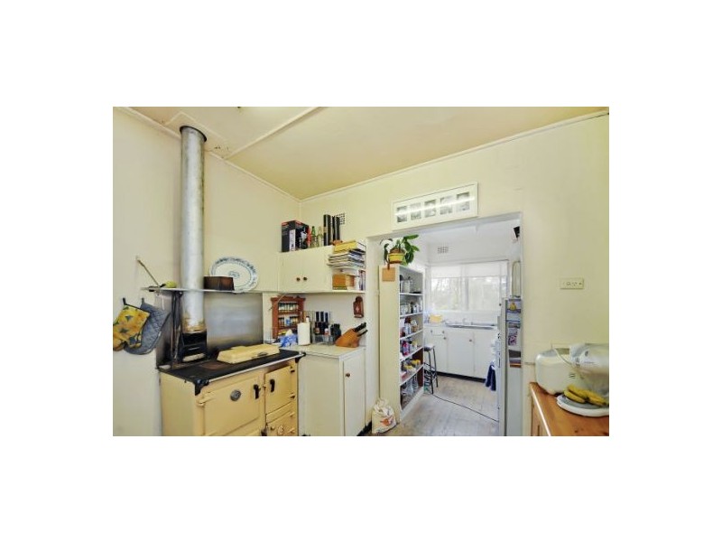 61 Hay, Bullaburra NSW 2784