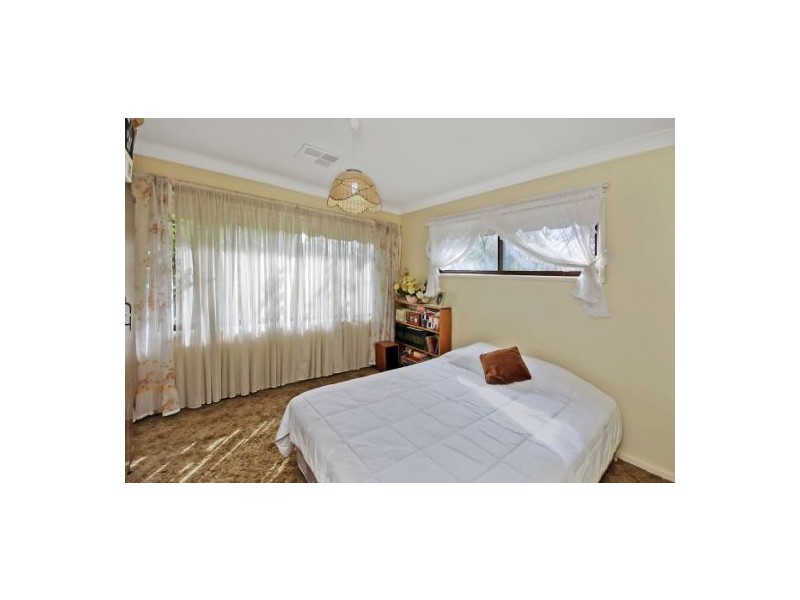 2 Wide View Avenue, Woodford NSW 2778