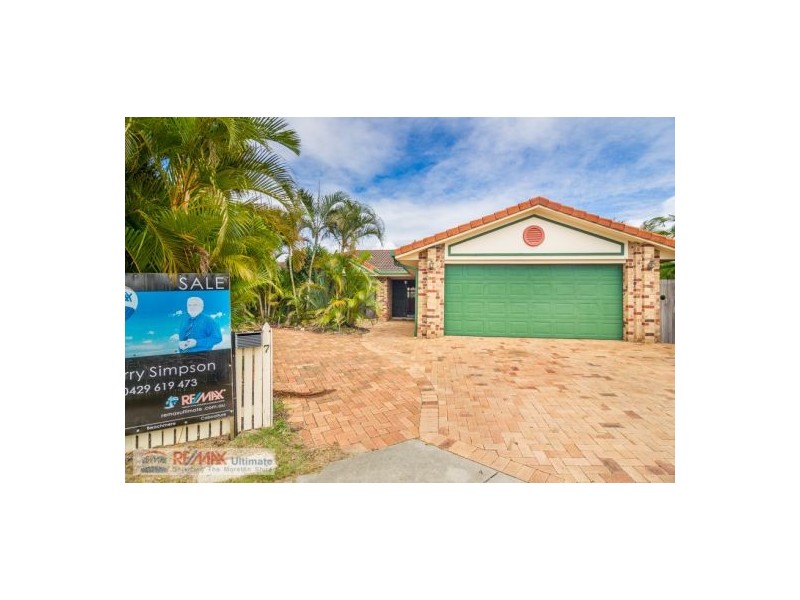 7 Solo Court, Beachmere QLD 4510