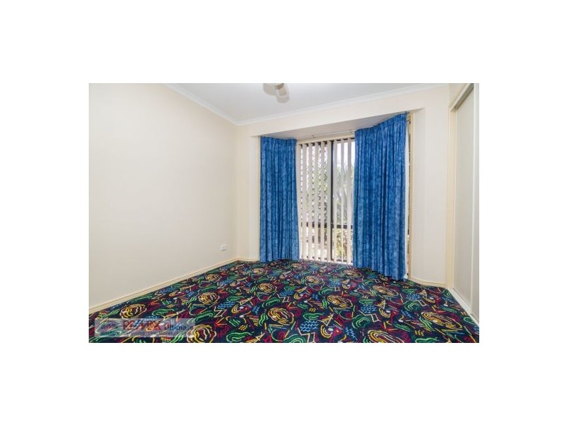7 Solo Court, Beachmere QLD 4510