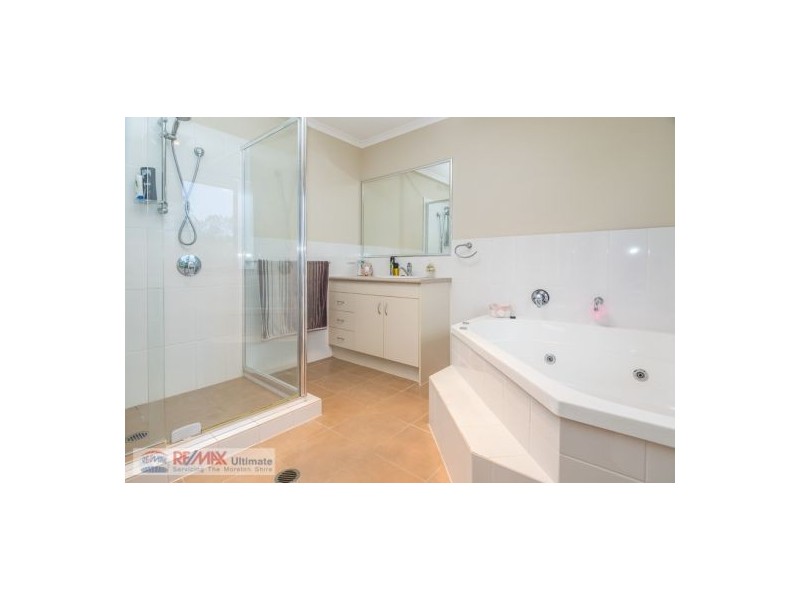 450 Oakey Flat Road, Morayfield QLD 4506