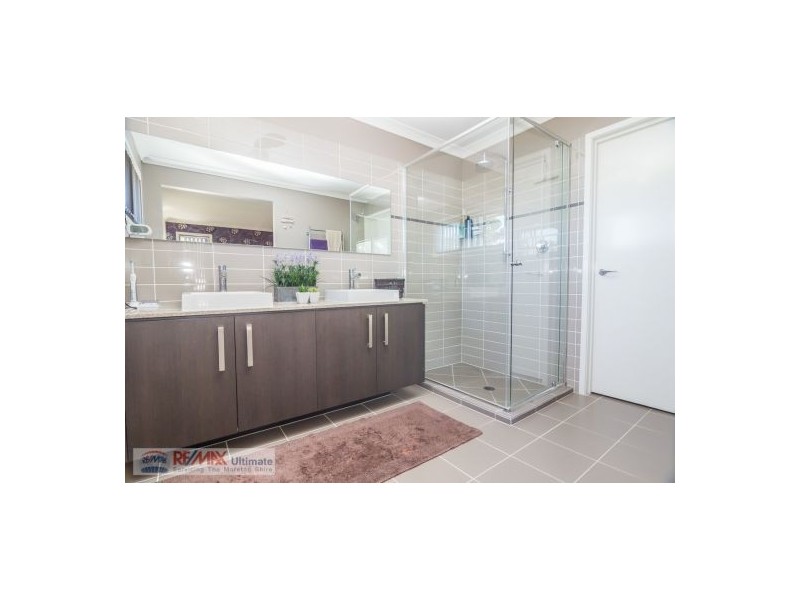 37 Bishop Road, Beachmere QLD 4510