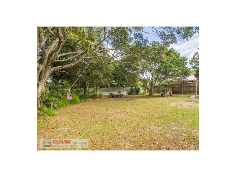867 Beachmere Road, Beachmere QLD 4510