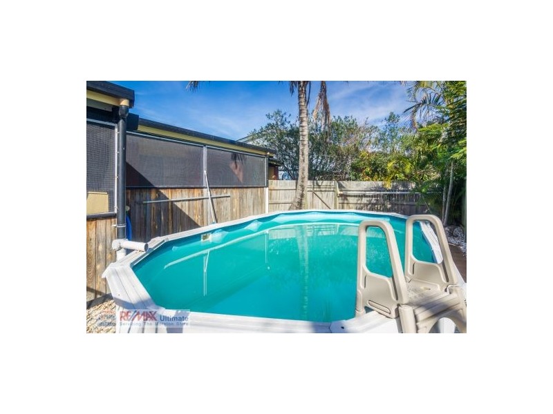 8 Dwyer Street, Beachmere QLD 4510