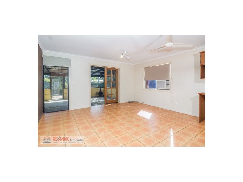 8 Dwyer Street, Beachmere QLD 4510