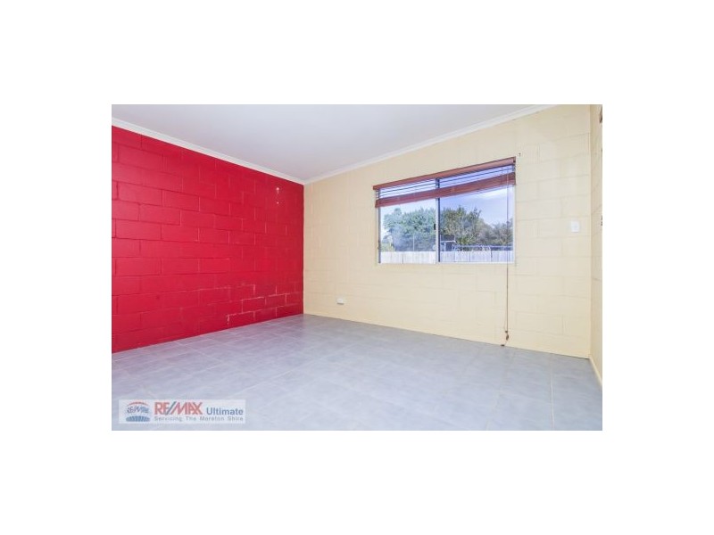 8 Dwyer Street, Beachmere QLD 4510