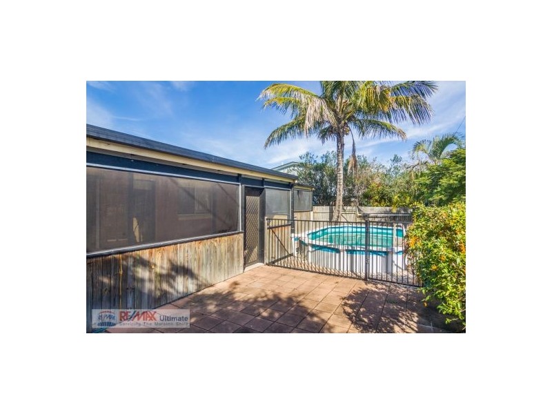 8 Dwyer Street, Beachmere QLD 4510