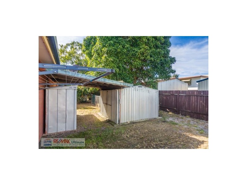 8 Dwyer Street, Beachmere QLD 4510