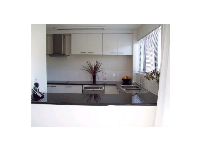 9b/10 Spinnaker Drive, Sandstone Point QLD 4511