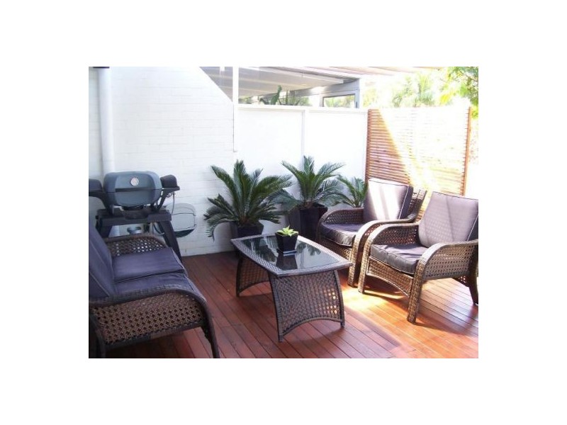 9b/10 Spinnaker Drive, Sandstone Point QLD 4511